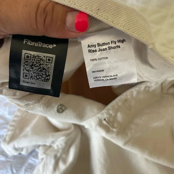 Reformation Cream Jean Shorts - Picture 5 of 9